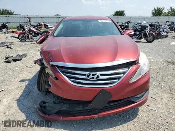 ✅ 2014 Hyundai Sonata SE • VIN: 5NPEC4AC5EH849953 • Lot: 66151714. Listed on Copart with 182,224 mi. Free auction sales archive from the USA and detailed vehicle history report at DreamBid. Image 5.