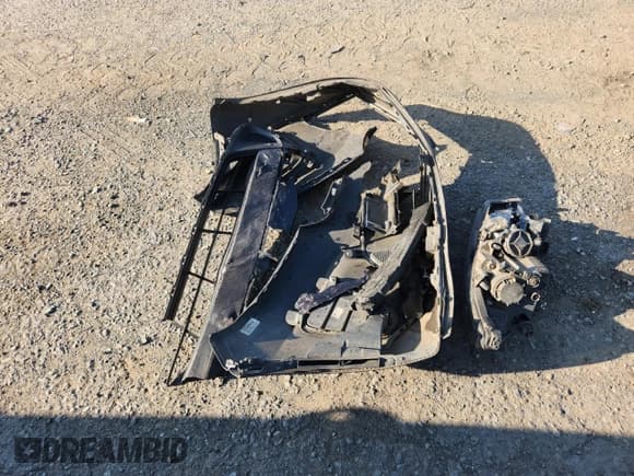 ✅ 2019 Kia Sorento L • VIN: 5XYPG4A34KG475660 • Лот: 90137815. Опубликован ранее на Copart с пробегом 112 420 миль. Бесплатный доступ к архиву аукционных продаж из США и подробный отчёт об истории автомобиля на DreamBid. Изображение 13.