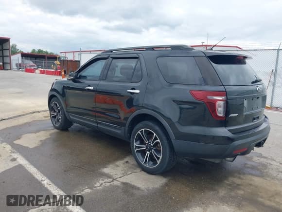 ✅ 2013 Ford Explorer Sport • VIN: 1FM5K8GT4DGC05148 • Lot: 42302128. Wystawiony na IAAI z przebiegiem 157 780 mil. Bezpłatny archiwum sprzedaży aukcyjnych z USA i szczegółowy raport historii pojazdu na DreamBid. Zdjęcie 3.