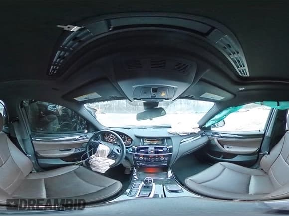 ✅ 2018 BMW X4 xDrive28i • VIN: 5UXXW3C58J0T80663 • Lot: 72162282. Wystawiony na Copart z przebiegiem 85 891 mil. Bezpłatny archiwum sprzedaży aukcyjnych z USA i szczegółowy raport historii pojazdu na DreamBid. Zdjęcie 13.