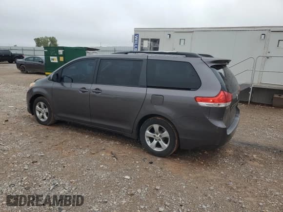 ✅ 2012 Toyota Sienna LE • VIN: 5TDKK3DC9CS211658 • Lot: 90089685. Listed on Copart with 142,143 mi. Free auction sales archive from the USA and detailed vehicle history report at DreamBid. Image 2.