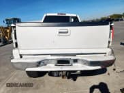 ✅ 2006 Chevrolet Silverado 2500HD LT3 • VIN: 1GCHK23DX6F192217 • Lot: 90885675. Listed on Copart with 334,978 mi. Free auction sales archive from the USA and detailed vehicle history report at DreamBid. Image 6.