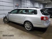 ✅ 2008 Volkswagen Passat VR6 • VIN: WVWRU73C18E226024 • Лот: 84943324. Опубликован ранее на Copart с пробегом 87 440 миль. Бесплатный доступ к архиву аукционных продаж из США и подробный отчёт об истории автомобиля на DreamBid. Изображение 2.