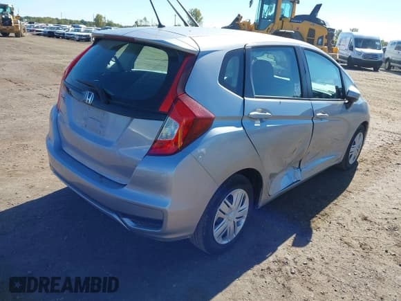 ✅ 2020 Honda Fit LX • VIN: 3HGGK5H45LM701309 • Lot: 43391549. Listed on IAAI with 26,095 mi. Free auction sales archive from the USA and detailed vehicle history report at DreamBid. Image 4.