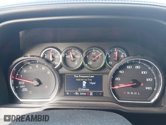 ✅ 2019 Chevrolet Silverado 1500 LTZ • VIN: 3GCUYGED4KG159973 • Lot: 41210958. Wystawiony na IAAI z przebiegiem 32 046 mil. Bezpłatny archiwum sprzedaży aukcyjnych z USA i szczegółowy raport historii pojazdu na DreamBid. Zdjęcie 7.