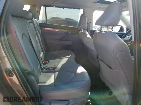 ✅ 2023 Toyota Highlander L • VIN: 5TDKDRBH7PS005854 • Lot: 81298385. Listed on Copart with 54,161 mi. Free auction sales archive from the USA and detailed vehicle history report at DreamBid. Image 11.