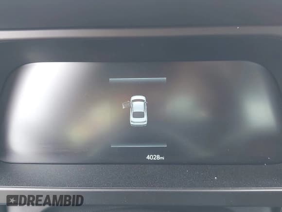 ✅ 2025 Hyundai Elantra SEL Sport • VIN: KMHLM4DG9SU868568 • Лот: 43205920. Опубликован ранее на IAAI с пробегом 4 028 миль. Бесплатный доступ к архиву аукционных продаж из США и подробный отчёт об истории автомобиля на DreamBid. Изображение 7.