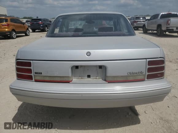 ✅ 1994 Oldsmobile Cutlass Ciera S • VIN: 1G3AG55M8R6317446 • Lot: 56724265. Wystawiony na Copart z przebiegiem 166 718 mil. Bezpłatny archiwum sprzedaży aukcyjnych z USA i szczegółowy raport historii pojazdu na DreamBid. Zdjęcie 6.