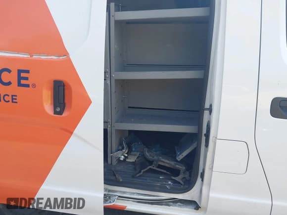 ✅ 2015 Nissan NV200 SV • VIN: 3N6CM0KN6FK708228 • Лот: 42754618. Опубликован ранее на IAAI с пробегом Не указан. Бесплатный доступ к архиву аукционных продаж из США и подробный отчёт об истории автомобиля на DreamBid. Изображение 8.