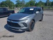 ✅ 2024 Chevrolet Blazer LT • VIN: 3GNKBDR47RS181725 • Lot: 42534532. Listed on IAAI with 26,004 mi. Free auction sales archive from the USA and detailed vehicle history report at DreamBid. Image 2.