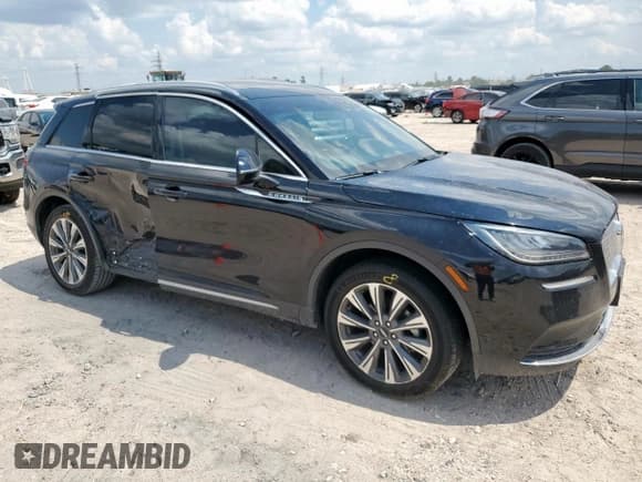 ✅ 2022 Lincoln Corsair Reserve • VIN: 5LMCJ2C96NUL01672 • Lot: 67684255. Wystawiony na Copart z przebiegiem 72 197 mil. Bezpłatny archiwum sprzedaży aukcyjnych z USA i szczegółowy raport historii pojazdu na DreamBid. Zdjęcie 4.