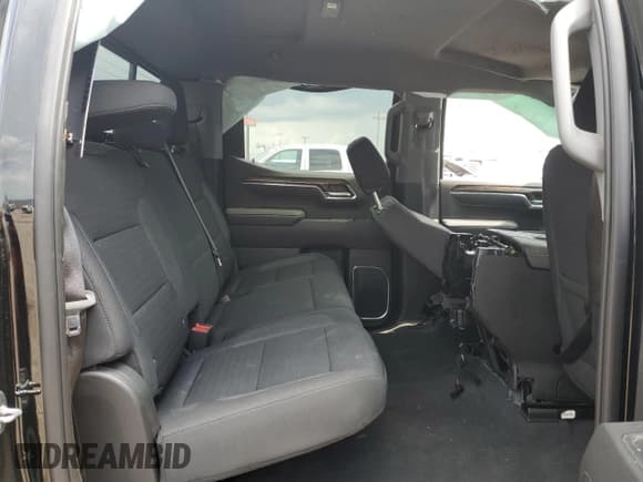 ✅ 2022 Chevrolet Silverado 1500 LT Trail Boss • VIN: 3GCUDFET1NG646193 • Lot: 62421255. Wystawiony na Copart z przebiegiem 32 343 mil. Bezpłatny archiwum sprzedaży aukcyjnych z USA i szczegółowy raport historii pojazdu na DreamBid. Zdjęcie 10.