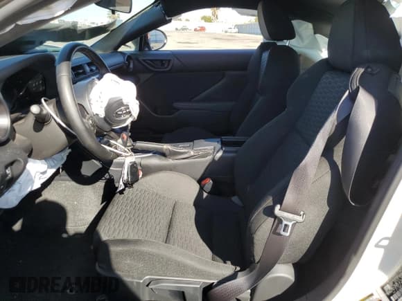 ✅ 2023 Toyota 86 • VIN: JF1ZNBB1XP9765805 • Lot: 80976755. Listed on Copart with 19,323 mi. Free auction sales archive from the USA and detailed vehicle history report at DreamBid. Image 7.