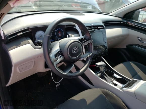 ✅ 2022 Hyundai Tucson SEL • VIN: 5NMJF3AE2NH140833 • Lot: 60577323. Wystawiony na Copart z przebiegiem 20 838 mil. Bezpłatny archiwum sprzedaży aukcyjnych z USA i szczegółowy raport historii pojazdu na DreamBid. Zdjęcie 8.