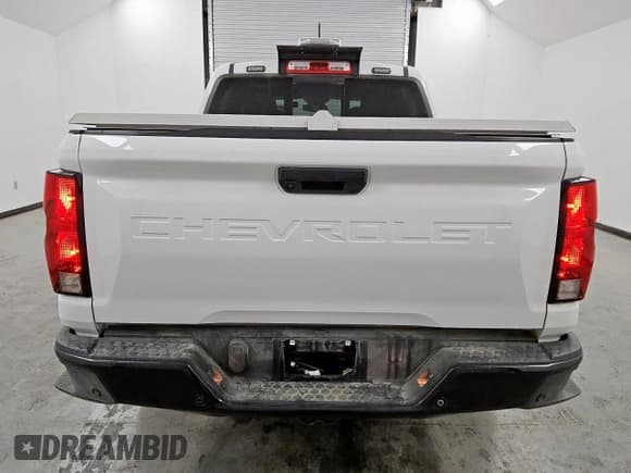 ✅ 2024 Chevrolet Colorado 2WD Work Truck • VIN: 1GCGSBEC0R1143139 • Lot: 81251895. Listed on Copart with 6,189 mi. Free auction sales archive from the USA and detailed vehicle history report at DreamBid. Image 6.