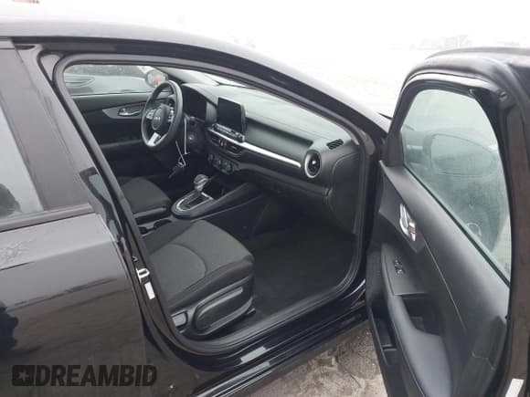 ✅ 2022 Kia Forte LXS • VIN: 3KPF24AD1NE475586 • Лот: 43605508. Опубликован ранее на IAAI с пробегом 44 499 миль. Бесплатный доступ к архиву аукционных продаж из США и подробный отчёт об истории автомобиля на DreamBid. Изображение 5.