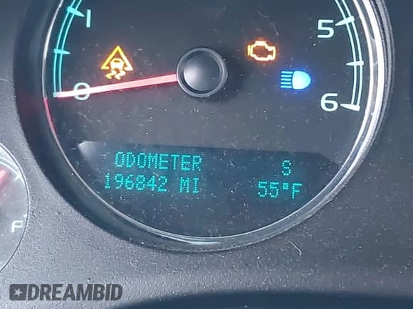 ✅ 2011 Chevrolet Suburban LTZ • VIN: 1GNSKKE33BR401419 • Lot: 38382388. Listed on IAAI with 196,842 mi. Free auction sales archive from the USA and detailed vehicle history report at DreamBid. Image 7.