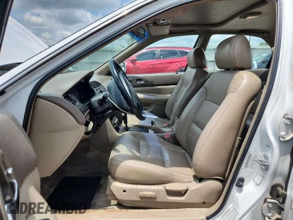 ✅ 1997 Honda Accord EX • VIN: 1HGCD5667VA138535 • Lot: 62082095. Wystawiony na Copart z przebiegiem 250 787 mil. Bezpłatny archiwum sprzedaży aukcyjnych z USA i szczegółowy raport historii pojazdu na DreamBid. Zdjęcie 7.