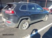 ✅ 2015 Jeep Cherokee Latitude • VIN: 1C4PJLCB3FW591439 • Лот: 43445164. Опубликован ранее на IAAI с пробегом 176 875 миль. Бесплатный доступ к архиву аукционных продаж из США и подробный отчёт об истории автомобиля на DreamBid. Изображение 4.