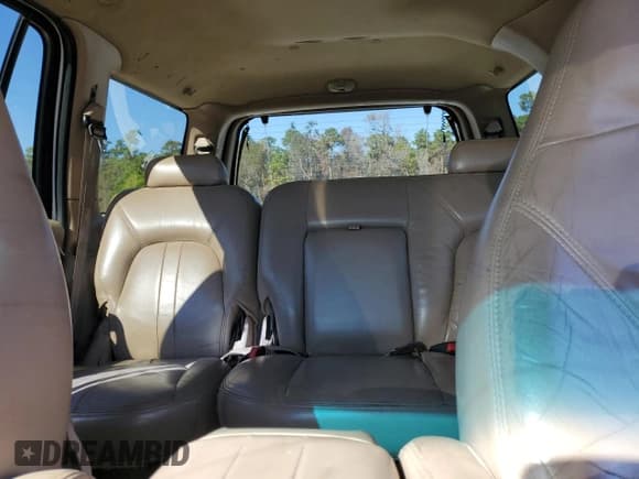 ✅ 1998 Ford Expedition XLT • VIN: 1FMRU17L3WLC06093 • Лот: 86120004. Опубликован ранее на Copart с пробегом 399 615 миль. Бесплатный доступ к архиву аукционных продаж из США и подробный отчёт об истории автомобиля на DreamBid. Изображение 10.