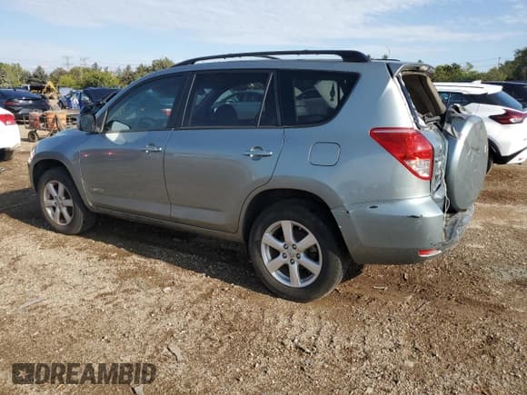✅ 2006 Toyota RAV4 Limited • VIN: JTMBD31V265002224 • Лот: 81130595. Опубликован ранее на Copart с пробегом 189 793 миль. Бесплатный доступ к архиву аукционных продаж из США и подробный отчёт об истории автомобиля на DreamBid. Изображение 2.