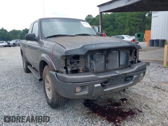 ✅ 2004 Ford Ranger XL Fleet • VIN: 1FTZR45E64PA66767 • Lot: 42817864. Listed on IAAI with 224,717 mi. Free auction sales archive from the USA and detailed vehicle history report at DreamBid. Image 12.