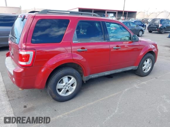 ✅ 2011 Ford Escape XLT • VIN: 1FMCU9D76BKB84604 • Лот: 42485224. Опубликован ранее на IAAI с пробегом 152 501 миль. Бесплатный доступ к архиву аукционных продаж из США и подробный отчёт об истории автомобиля на DreamBid. Изображение 4.
