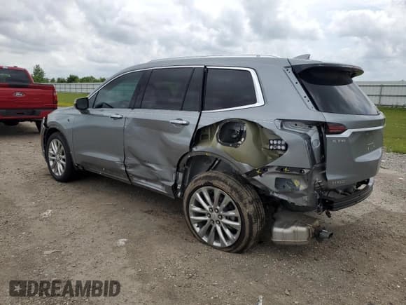 ✅ 2024 Cadillac XT6 FWD Premium Luxury • VIN: 1GYKPCRS2RZ741375 • Лот: 54308865. Опубликован ранее на Copart с пробегом 9 932 миль. Бесплатный доступ к архиву аукционных продаж из США и подробный отчёт об истории автомобиля на DreamBid. Изображение 2.