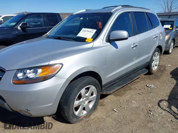 ✅ 2009 Hyundai Santa Fe SE • VIN: 5NMSH13E19H254585 • Lot: 41670314. Listed on IAAI with 195,240 mi. Free auction sales archive from the USA and detailed vehicle history report at DreamBid. Image 6.