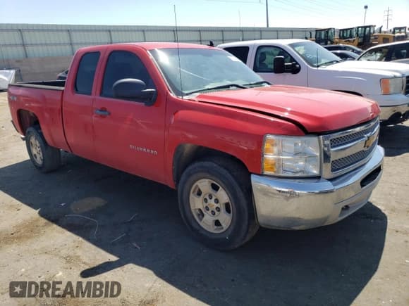 ✅ 2013 Chevrolet Silverado 1500 LT • VIN: 1GCRKSE70DZ335893 • Lot: 70366574. Listed on Copart with 254,746 mi. Free auction sales archive from the USA and detailed vehicle history report at DreamBid. Image 4.
