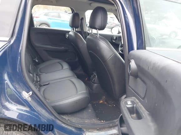 ✅ 2018 MINI Countryman Cooper • VIN: WMZYV5C39J3E03548 • Lot: 43547583. Listed on IAAI with 73,390 mi. Free auction sales archive from the USA and detailed vehicle history report at DreamBid. Image 8.