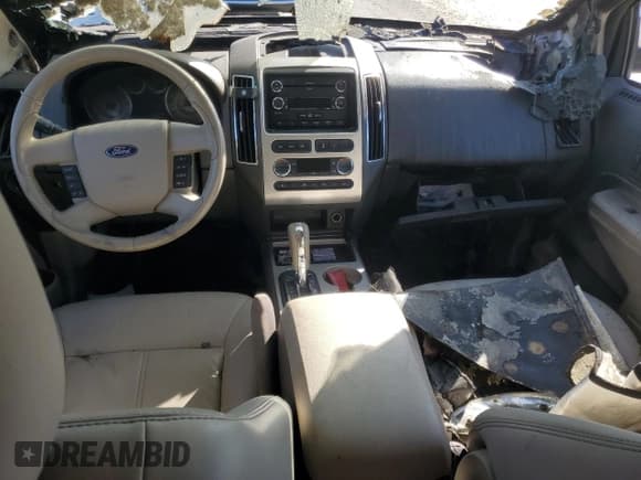 ✅ 2010 Ford Edge Limited • VIN: 2FMDK3KC0ABB01247 • Lot: 92827995. Wystawiony na Copart z przebiegiem Nie podano. Bezpłatny archiwum sprzedaży aukcyjnych z USA i szczegółowy raport historii pojazdu na DreamBid. Zdjęcie 8.