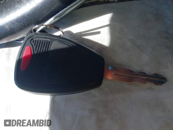 ✅ 2006 Dodge Charger R/T • VIN: 2B3KA53H56H249095 • Лот: 43367851. Опубликован ранее на IAAI с пробегом 188 000 миль. Бесплатный доступ к архиву аукционных продаж из США и подробный отчёт об истории автомобиля на DreamBid. Изображение 11.