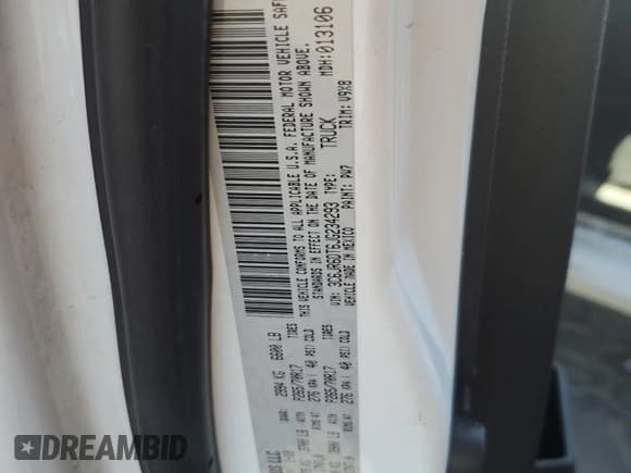 ✅ 2018 Ram 1500 Tradesman • VIN: 3C6JR6DT6JG234293 • Лот: 80823725. Опубликован ранее на Copart с пробегом 255 056 миль. Бесплатный доступ к архиву аукционных продаж из США и подробный отчёт об истории автомобиля на DreamBid. Изображение 13.