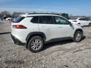 ✅ 2024 Toyota Corolla Cross LE • VIN: 7MUCAAAGXRV077180 • Lot: 42803815. Listed on Copart with 39,971 mi. Free auction sales archive from the USA and detailed vehicle history report at DreamBid. Image 3.