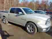 2010 Dodge 1500 ST с VIN 1D7RB1CT5AS206066, выставлен на аукционе IAAI как лот 43596546 с пробегом 140 987 миль миль и . История ставок и продаж доступна на DreamBid. Изображение 13.