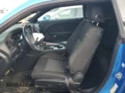 ✅ 2019 Dodge Challenger SXT • VIN: 2C3CDZAG4KH705646 • Lot: 41869424. Wystawiony na Copart z przebiegiem 53 985 mil. Bezpłatny archiwum sprzedaży aukcyjnych z USA i szczegółowy raport historii pojazdu na DreamBid. Zdjęcie 7.