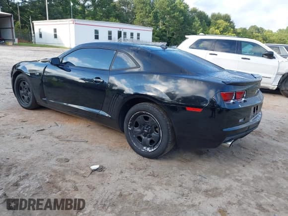 ✅ 2013 Chevrolet Camaro LS • VIN: 2G1FA1E34D9216289 • Lot: 42939661. Listed on IAAI with 176,008 mi. Free auction sales archive from the USA and detailed vehicle history report at DreamBid. Image 3.