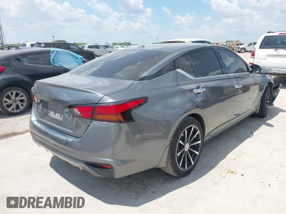 ✅ 2022 Nissan Altima SL • VIN: 1N4BL4EV0NN354886 • Lot: 43137148. Wystawiony na IAAI z przebiegiem 49 297 mil. Bezpłatny archiwum sprzedaży aukcyjnych z USA i szczegółowy raport historii pojazdu na DreamBid. Zdjęcie 4.