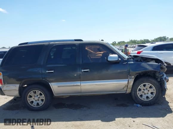 ✅ 2004 Chevrolet Tahoe LS • VIN: 1GNEC13Z24R111364 • Lot: 42842938. Listed on IAAI with 337,985 mi. Free auction sales archive from the USA and detailed vehicle history report at DreamBid. Image 13.