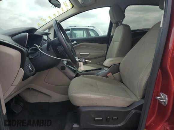 ✅ 2017 Ford C-Max SE • VIN: 1FADP5EU3HL115911 • Lot: 84222655. Wystawiony na Copart z przebiegiem 112 458 mil. Bezpłatny archiwum sprzedaży aukcyjnych z USA i szczegółowy raport historii pojazdu na DreamBid. Zdjęcie 7.