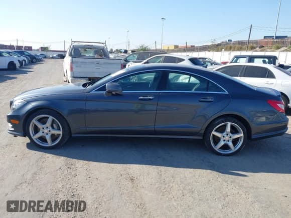 ✅ 2014 Mercedes-Benz CLS 550 • VIN: WDDLJ7DB9EA122846 • Lot: 41588708. Wystawiony na IAAI z przebiegiem 52 706 mil. Bezpłatny archiwum sprzedaży aukcyjnych z USA i szczegółowy raport historii pojazdu na DreamBid. Zdjęcie 14.