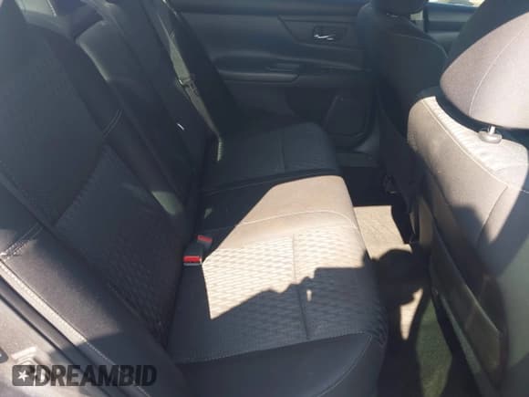 ✅ 2016 Nissan Altima S • VIN: 1N4AL3AP1GN318074 • Lot: 42877370. Wystawiony na IAAI z przebiegiem 160 789 mil. Bezpłatny archiwum sprzedaży aukcyjnych z USA i szczegółowy raport historii pojazdu na DreamBid. Zdjęcie 8.