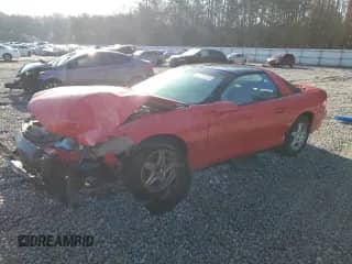 1999 Chevrolet Camaro z VIN 2G1FP22K7X2118595, wystawiony jako Copart lot #48475125 z przebiegiem Nie podano mil oraz Szkoda całkowita • Salvage title. Historia ofert i sprzedaży dostępna na DreamBid. Obrazek 1.