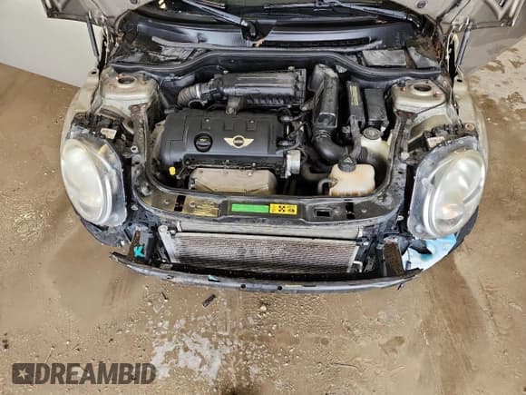 ✅ 2010 MINI Clubman • VIN: WMWML3C57ATX51143 • Lot: 81598285. Wystawiony na Copart z przebiegiem 99 439 mil. Bezpłatny archiwum sprzedaży aukcyjnych z USA i szczegółowy raport historii pojazdu na DreamBid. Zdjęcie 11.