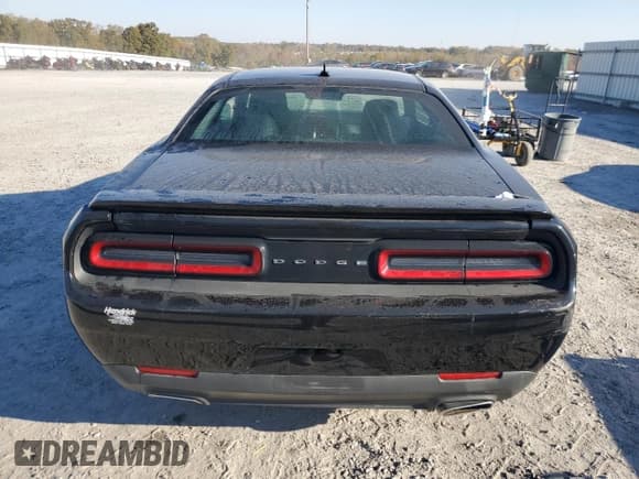 ✅ 2015 Dodge Challenger SXT • VIN: 2C3CDZAGXFH928036 • Lot: 91036785. Wystawiony na Copart z przebiegiem 121 626 mil. Bezpłatny archiwum sprzedaży aukcyjnych z USA i szczegółowy raport historii pojazdu na DreamBid. Zdjęcie 6.