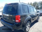 ✅ 2010 Honda Pilot EX-L • VIN: 5FNYF3H58AB023502 • Lot: 42279837. Listed on IAAI with 125,203 mi. Free auction sales archive from the USA and detailed vehicle history report at DreamBid. Image 4.