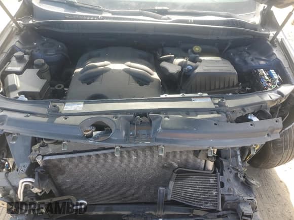 ✅ 2008 Hyundai Veracruz GLS • VIN: KM8NU13C68U032764 • Lot: 53005465. Listed on Copart with 143,750 mi. Free auction sales archive from the USA and detailed vehicle history report at DreamBid. Image 12.