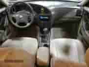 2006 Hyundai Elantra GLS с VIN KMHDN46D36U375785, выставлен на аукционе Copart как лот 82227024 с пробегом 209 375 миль миль и Списание • Salvage title. История ставок и продаж доступна на DreamBid. Изображение 8.