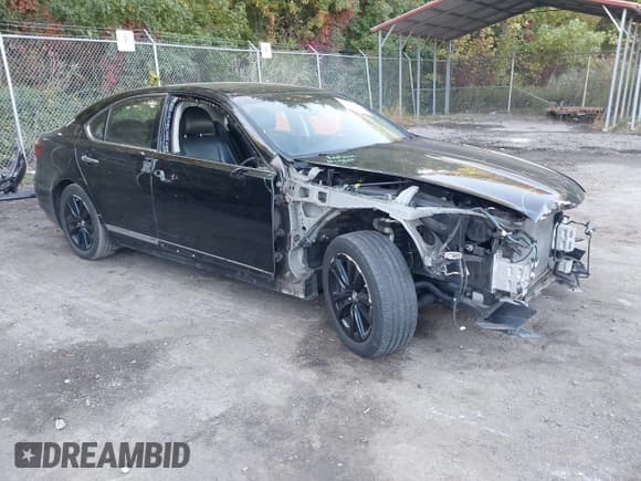 ✅ 2014 Lexus LS 460 • VIN: JTHCL5EFXE5020148 • Лот: 43495670. Опубликован ранее на IAAI с пробегом 127 841 миль. Бесплатный доступ к архиву аукционных продаж из США и подробный отчёт об истории автомобиля на DreamBid. Изображение 1.